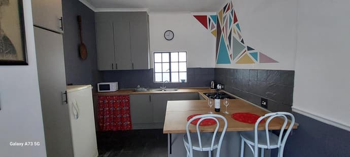 Happy Home Woodstock Apartment, 