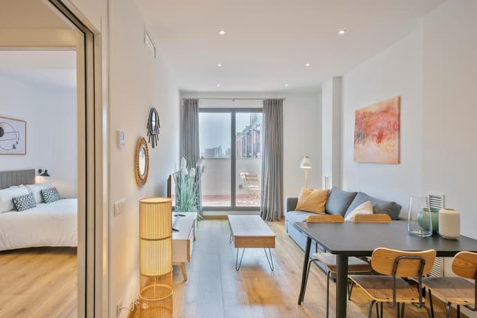 Aspasios Arc de Triomf Apartments, 