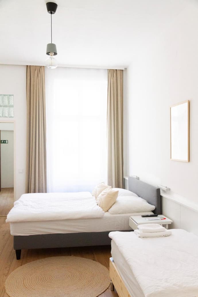 KIBI Rooms self check-in, 