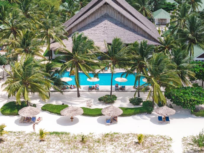 Kisiwa on the Beach, 