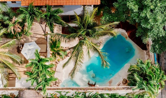 Enigmatic Hotel Experience, 