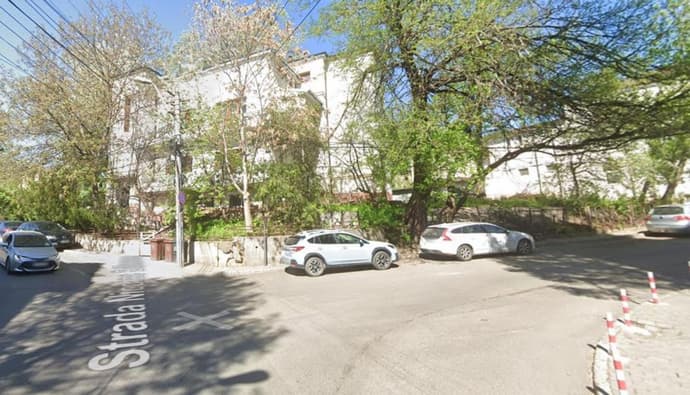Propriete Eleven - Close to downtown, Spiridon Hospital, IRO Hospital, 