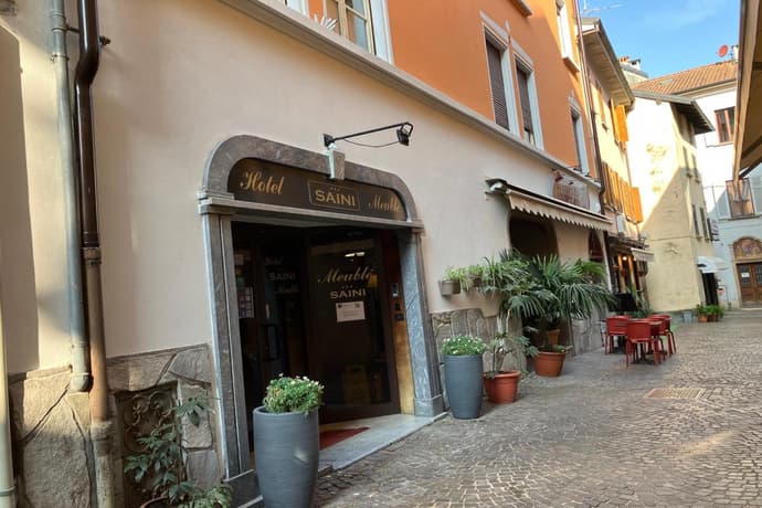 Hotel Saini with Air conditioning, 