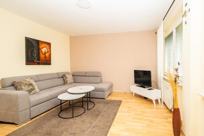 Cosy Nest In Sarajevo Center with parking, 