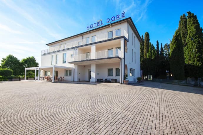 Hotel Dorè, 