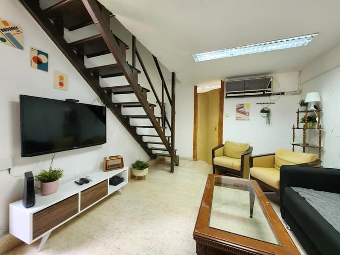 La Guardia on the boulevard, 