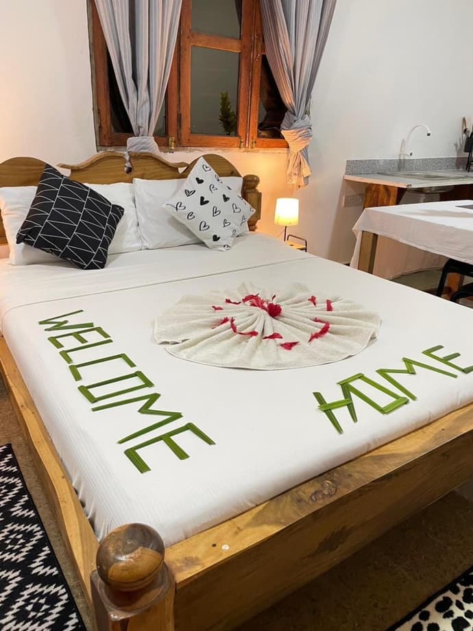 Zanzllywood Hotel and Apartments, 