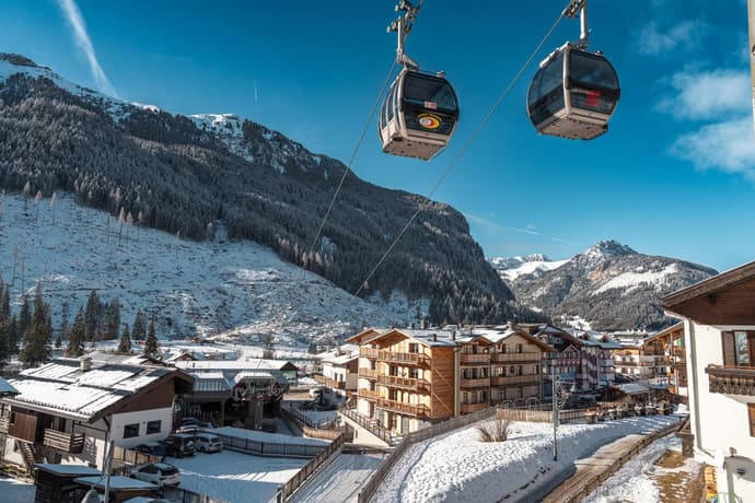 B&B Family Accommodation Canazei SKI-IN SKI-OUT, 