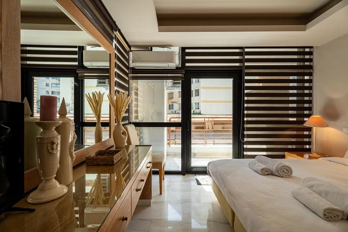 Empyrean Luxury Suites, 