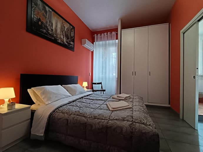 Adriatic Room 50 m dalla stazione Ferroviaria di Ciampino e dalla navetta aeroportuale, 