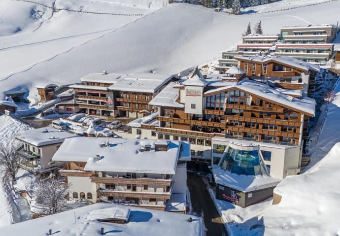 Alpenbad Hotel Hohenhaus, 