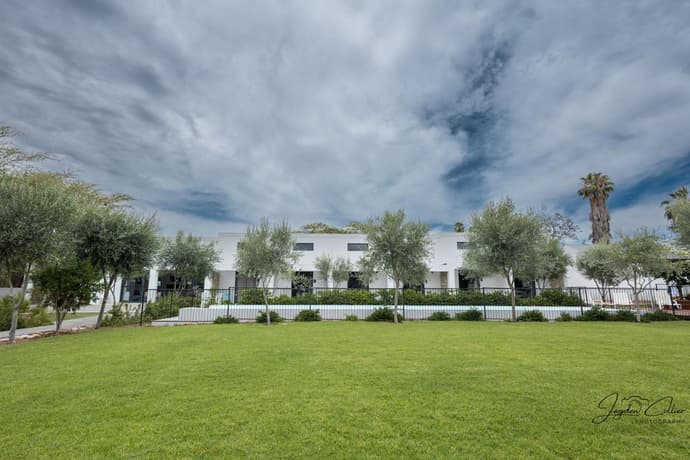 Karoo Retreat- Self Catering Villas and Guest House, 