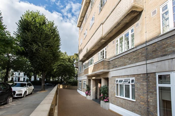 Vincent House London Residence, 