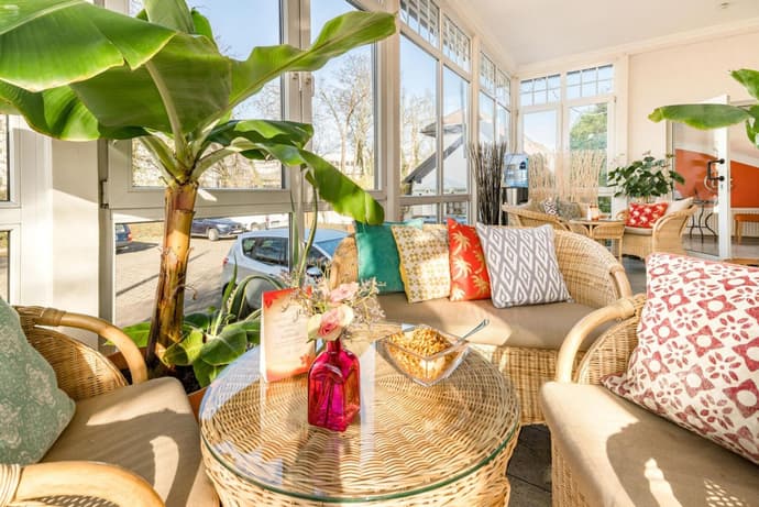 Airport Fashion Hotel, 