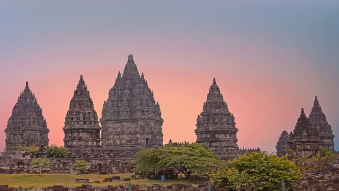 Tour Di Prambanan