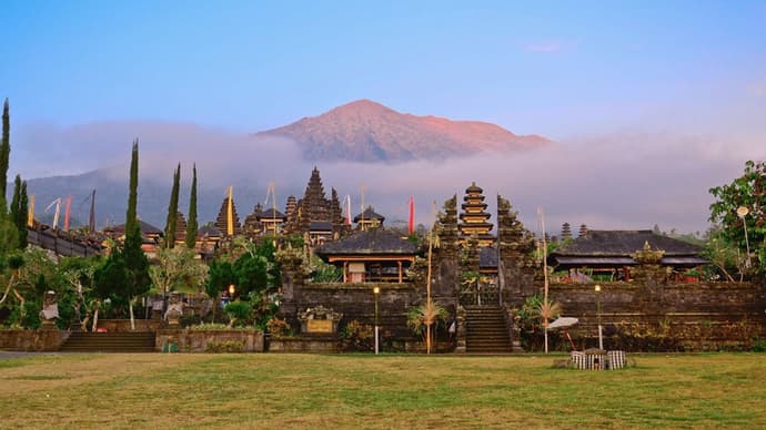 Viaje a las Raíces Sagradas de Bali: Aldea de Penglipuran, Kintamani y Besakih