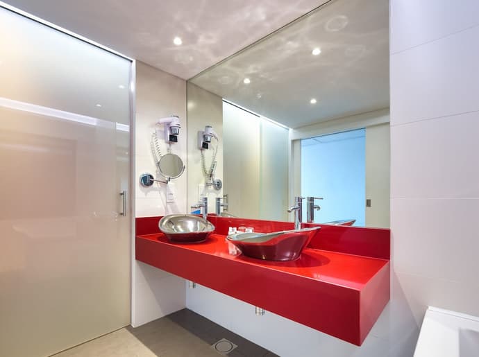 The Views Monumental, 