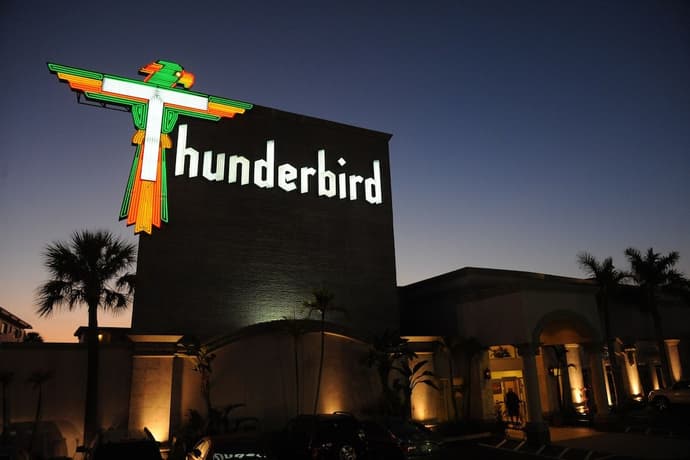 Thunderbird Beach Resort, 