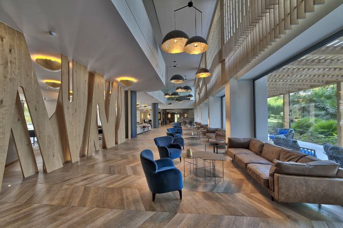 Esplanade Tergesteo, Featured Image