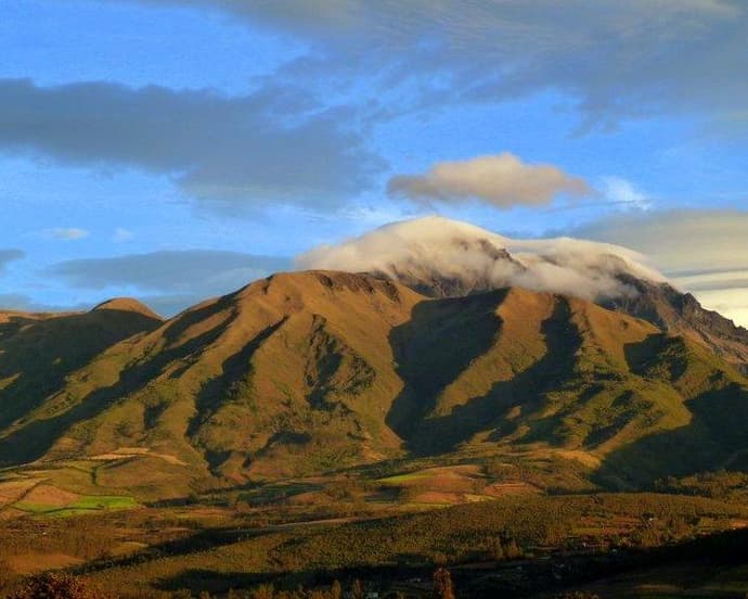 TRIANGULO CON RUTA DEL SOL (13 DIAS) 2025