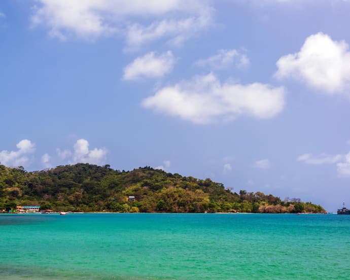 Capurganá con tiquetes aéreos desde Medellín  2025 4ta noche GRATIS