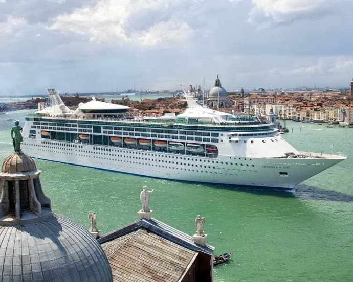  Royal Caribbean Grandeur Of The Seas