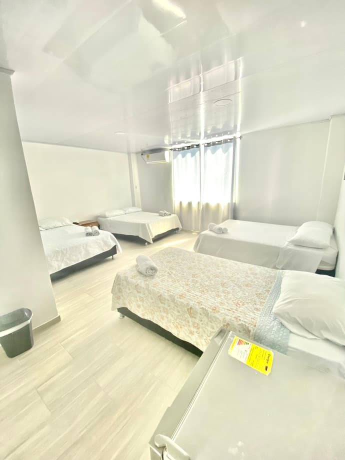 Blue Island Hotel, Guest room