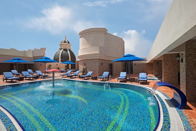 Royal Rose Hotel, Primary image