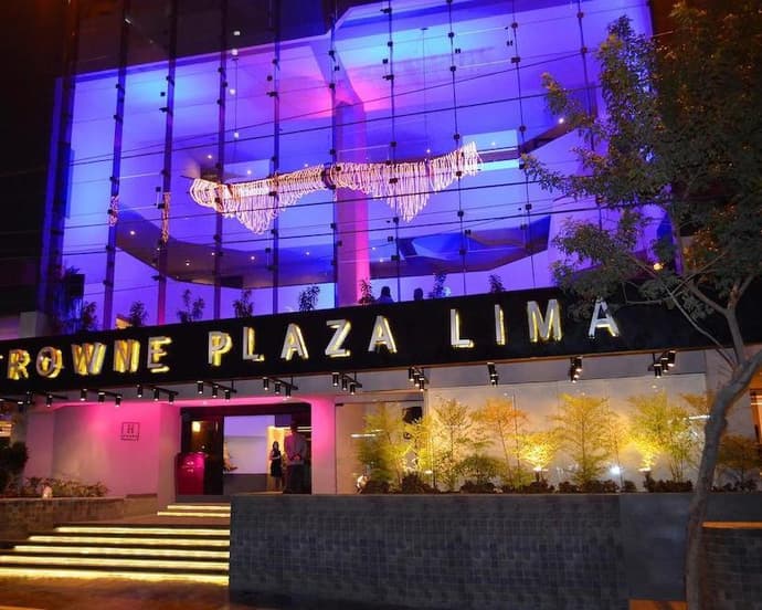 Crowne Plaza Hotels & Resorts, 