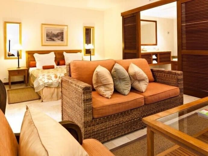 Le Saint Alexis, Room