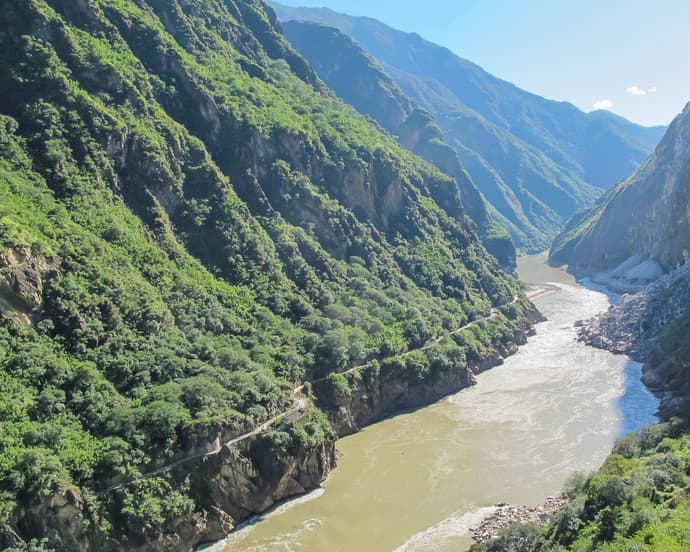 CHINA CLASICA Y CRUCERO POR EL YANGTSE 2026 - Tour 12 (Beijing/Xian/Chongqing/Crucero Yangtse/Yichang/Shanghai - Tour 12) 