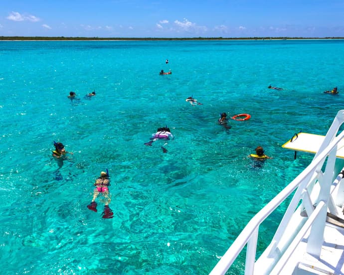 CARIBE - CELEBRITY REFLECTION