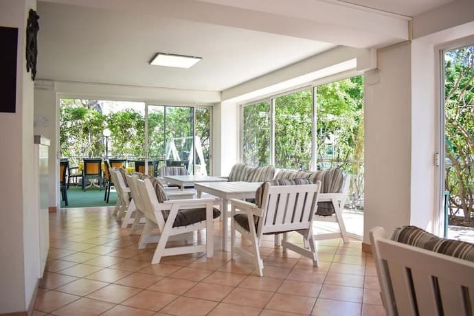 Hotel Ville De Paris, Terrace/Patio