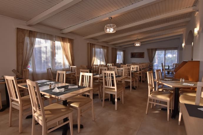 Ocean Heights View Hotel, 