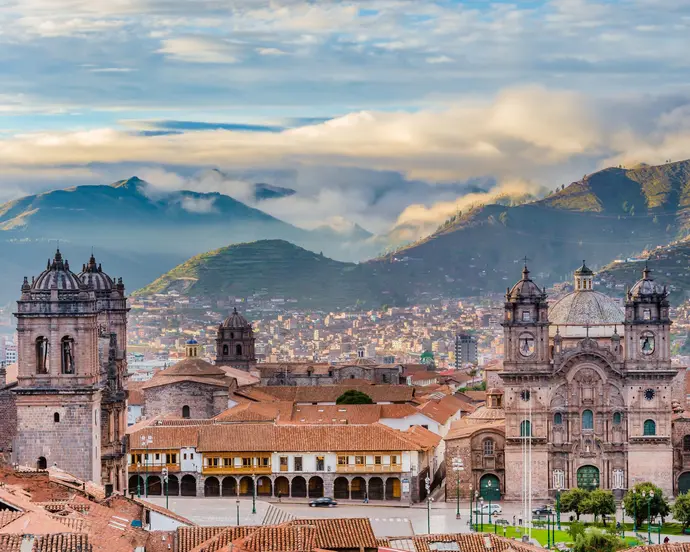 PERÚ HISTÓRICO - LA CIUDAD SAGRADA