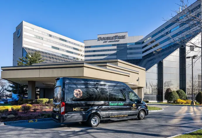DoubleTree by Hilton Hotel Newark Airport, Primary image