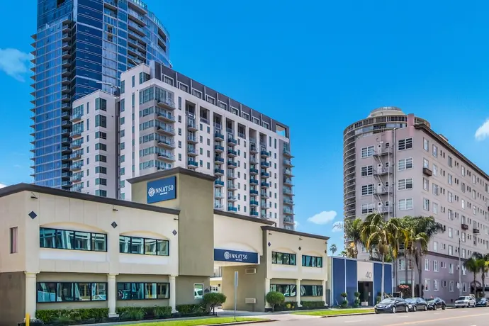 Inn at 50 at Long Beach Convention Center, Primary image