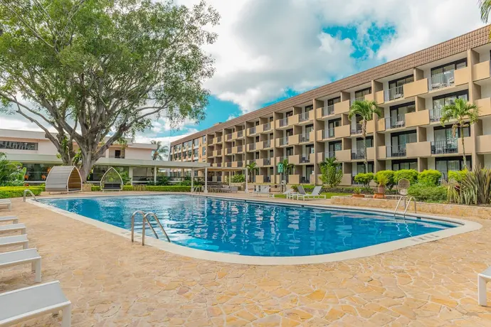 Irazu Hotel & Studios, Primary image