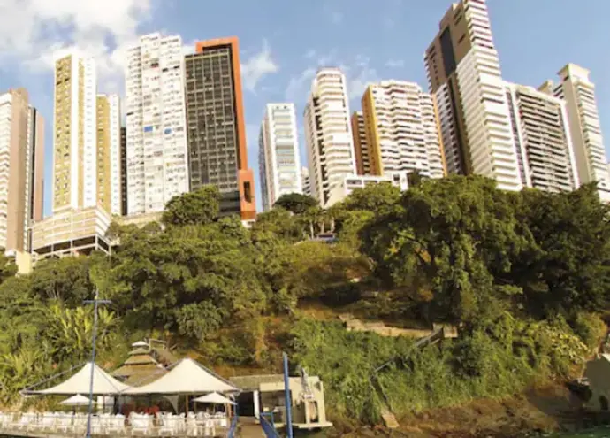 Sol Victoria Marina, Primary image