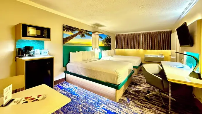 Days Inn by Wyndham Los Angeles LAX/VeniceBch/Marina DelRay, Primary image