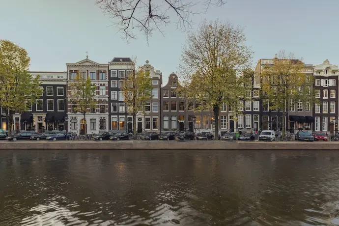 The Pavilions Amsterdam, The Toren, Primary image