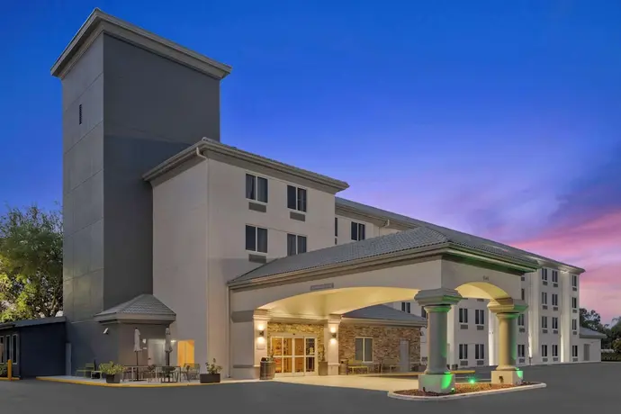 Spark by Hilton Orlando near SeaWorld, Primary image