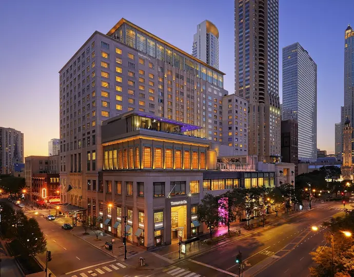 The Peninsula Chicago, Primary image