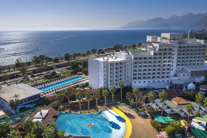 Hotel SU & Aqualand, Primary image