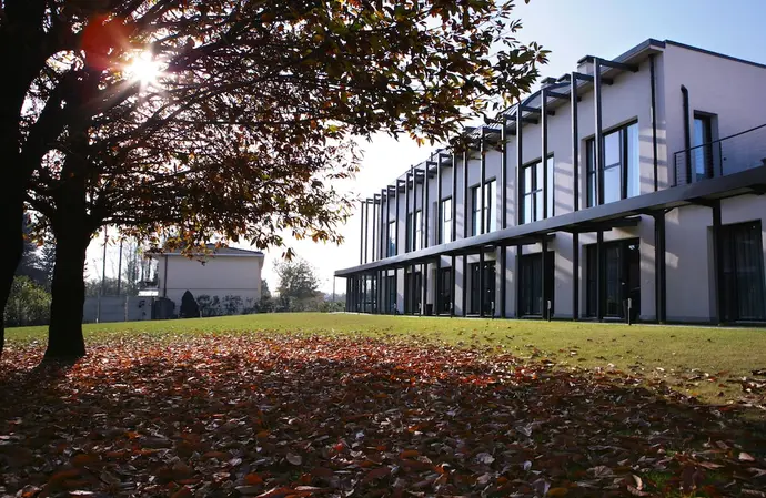 Mxp Rooms, Primary image