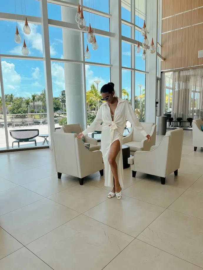 Resorts World Bimini, Lobby sitting area