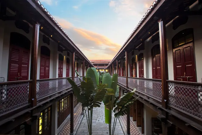 Seven Terraces Hotel, Primary image