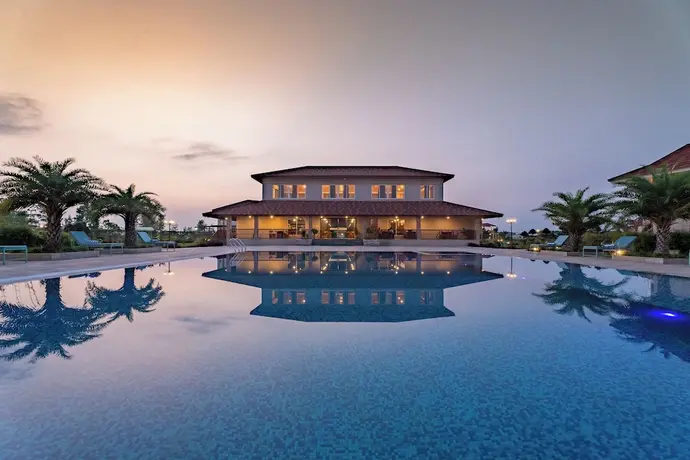 River Bank Jungle Resort, Primary image