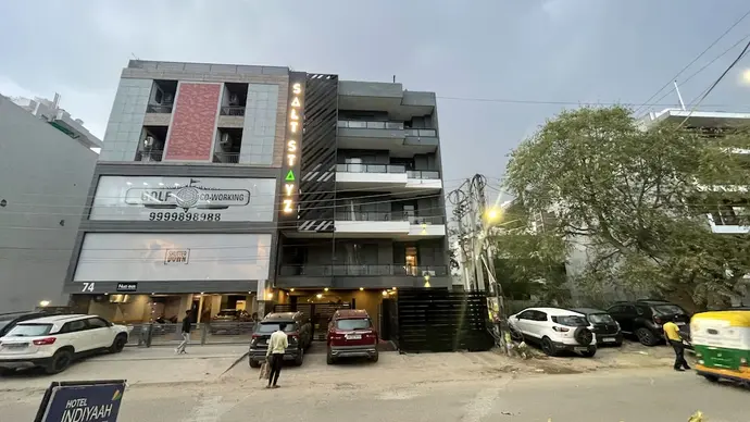 Saltstayz Express - Golf Course Road & DLF Phase-1, Primary image