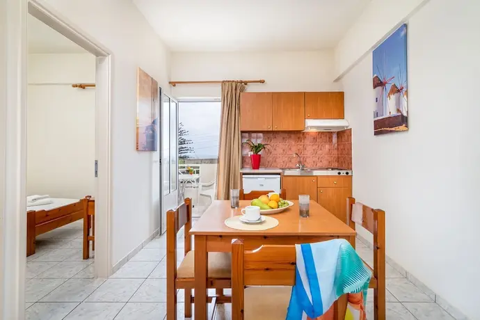 Mylos Apartments, Primary image